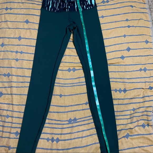 Lululemon High Rise Green Leggings - Picture 7 of 7